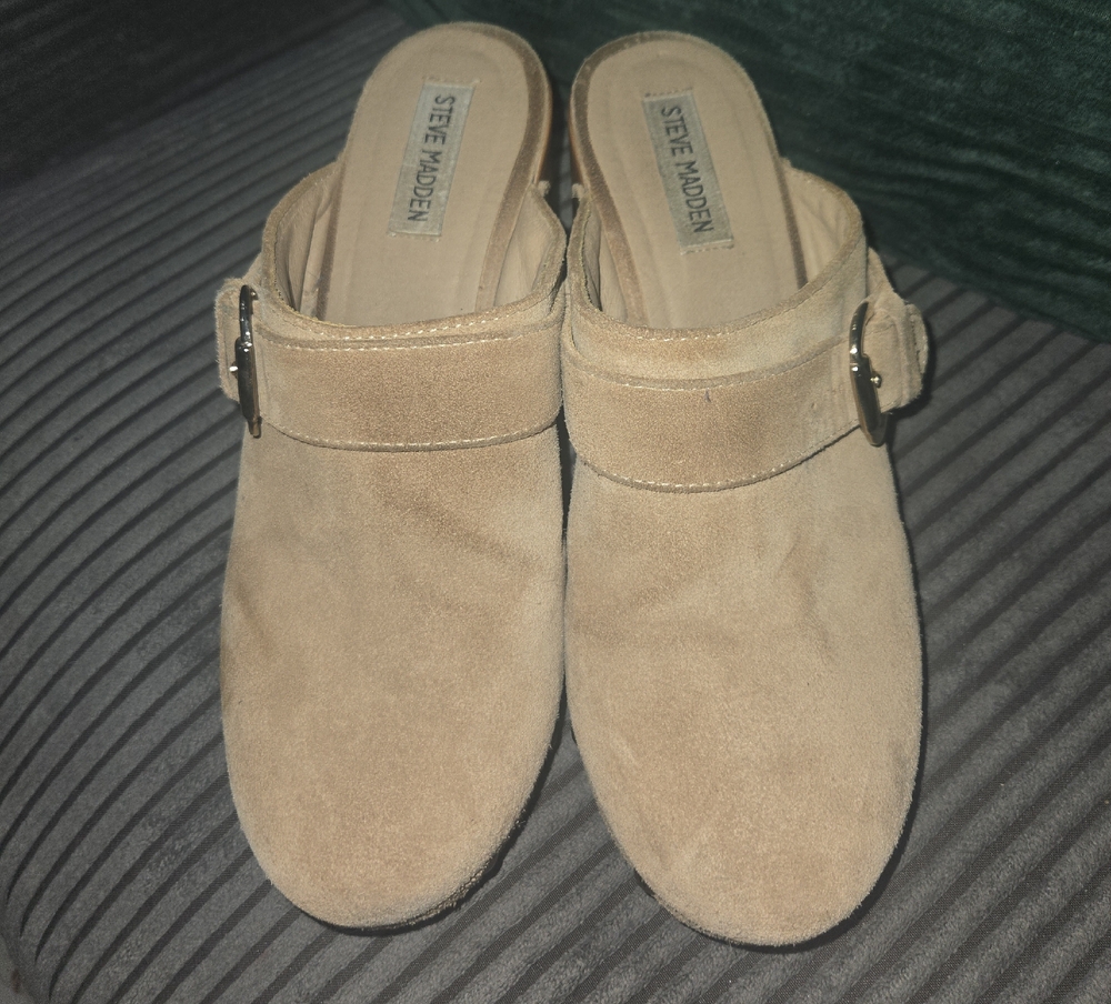 Steve Madden Beige Suede Buckle Mules